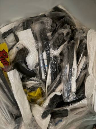 Free cutlery packets 1