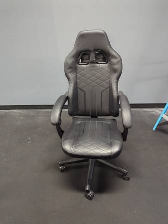 Gaming Chair 1