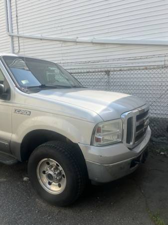 2005 ford excursion - $2,000 (East Boston)63615408909699124