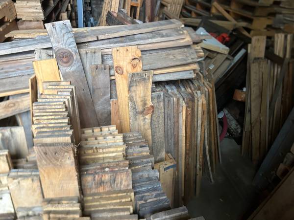 Pallet planks 1