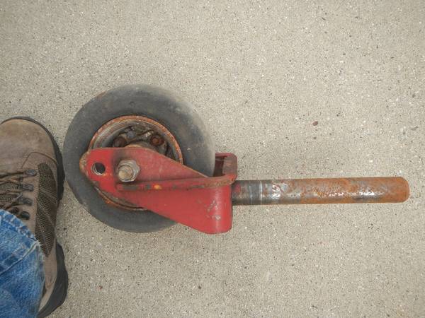 Really big caster wheel 1