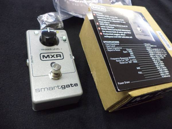 MXR Smart Gate Noise Reduction M-135 1