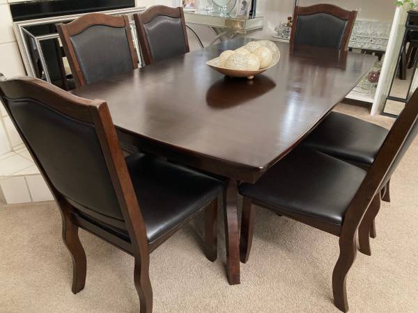 Dining Room Table Set 1