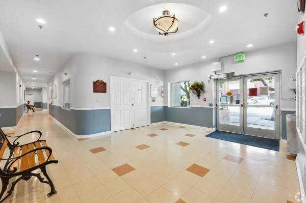 $1,988 / 2br - 735ft2 - 🏡 Apartamentos San Lucas para mayores de 62 años – Ubicación central, vida cómoda (1221 W 7th St, Los Angeles, CA)63876483207937121