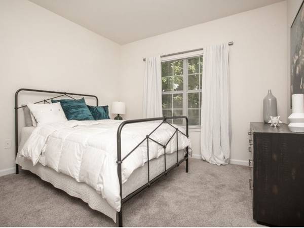 $1,670 / 2br - 1145ft2 - Fitness Center, Clubhouse, On-site Management (3507 REDWINE ROAD, ATLANTA, GA)63964129091587121