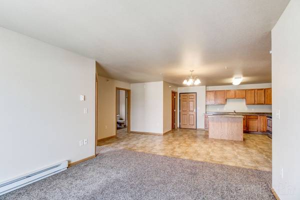 $1,010 / 1br - 812ft2 - Free Wi-Fi, Stainless Steel Appliances, 1bd 1ba (3414 21st Ave NW, Minot, ND)63894675237890120