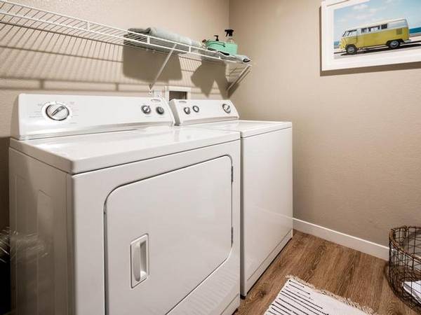 $3,019 / 2br - 1109ft2 - Pool & Spa, BBQ Area, Clubhouse, Two Car Garage with Private Entry (2460 South Rubel Way)63663836504577122