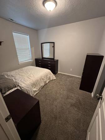 $700 / 1br - Room for rent (Richland)63924808834434121