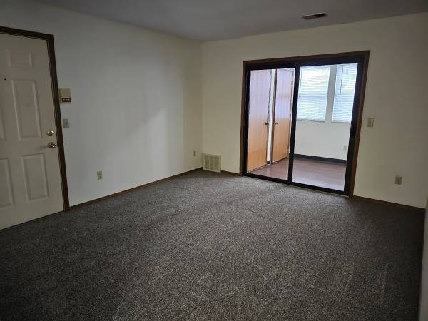 $831 / 1br - 672ft2 - Beautiful and Spacious Apartments! (Maumee)63836552511107122