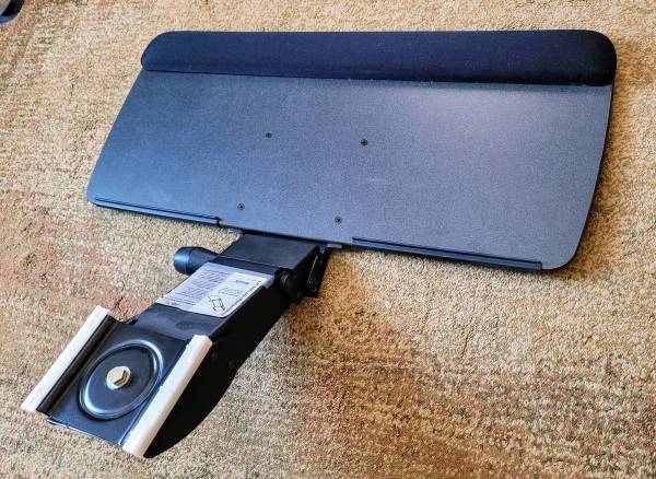 Keyboard under the desk tray 1