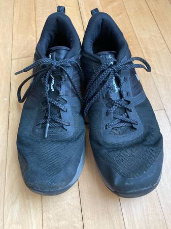 Under Armour shoes - size 11 1