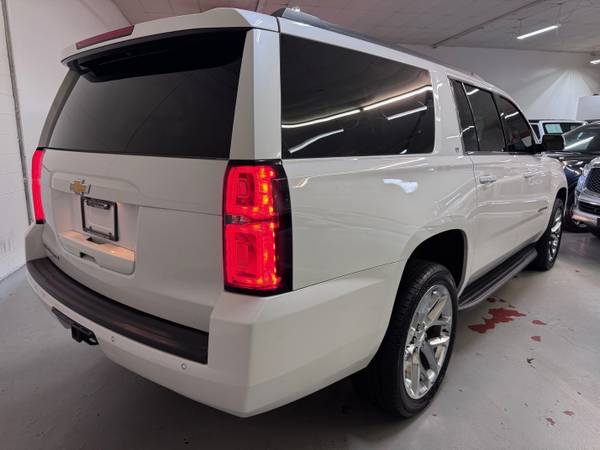 2019 Chevrolet Suburban LT - $23,995 (Charlotte)63613488351745122
