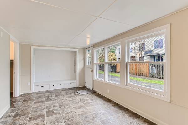 $1,300 / 1br - Alquiler de dúplex de 1 dormitorio (SE Portland)63831396916353124