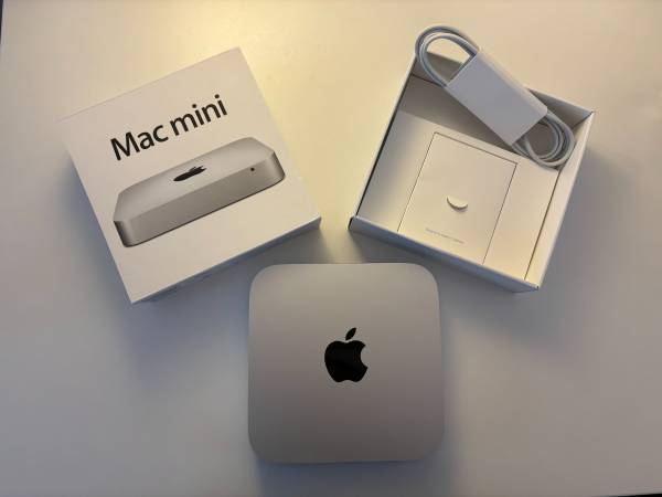 2012 Apple Mac Mini 1