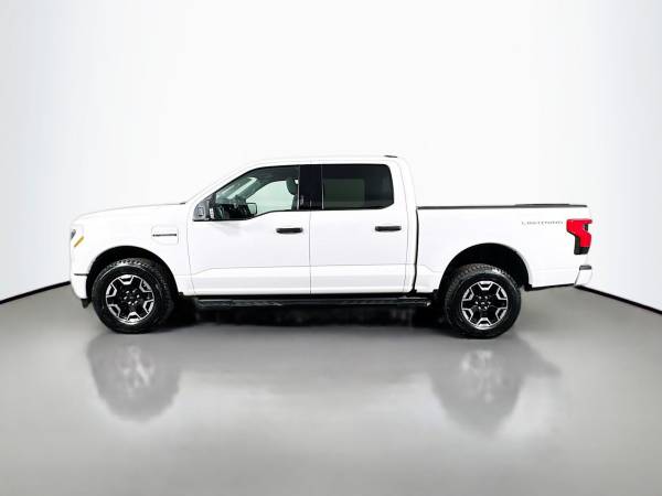 2022 Ford F-150 Lightning XLT - $34,995 (_Ford_ _F-150 Lightning_ _Truck_)63441859058691121