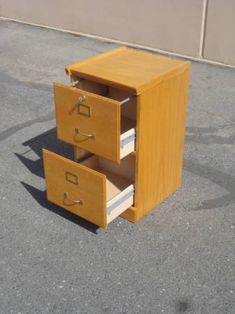 2 cajones - roble - archivador - $85 (modesto)63470291120769121