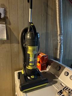 Kenmore Vacuum-Upright 1