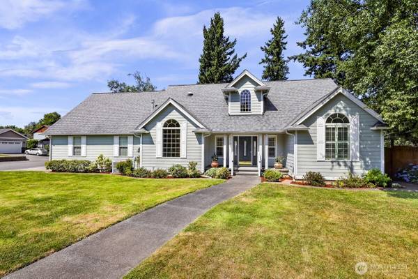 $649,974 / 3br - 2344ft2 - Custom Home with Lux Features and Layout (Everson)635095711590431221