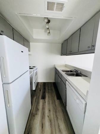 $1,299 / 2br - BOO OCTOBER IS HERE ..!!! (PHOENIX, AZ)64047539845635123
