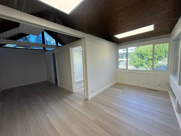 $4,950 / 1100ft2 - Unique and Rare Office Space Best Location (Kentfield)63861102817923124