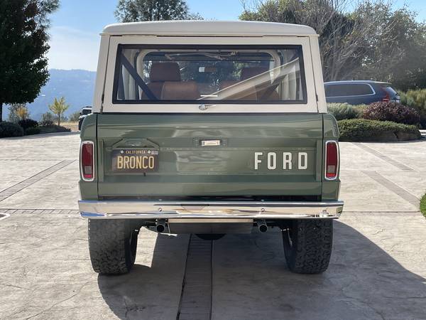 1974 Ford Bronco 4x4 descapotable 5.0 - Construcción reciente - El asesino del K5 Blazer - $97,99763438987588611123