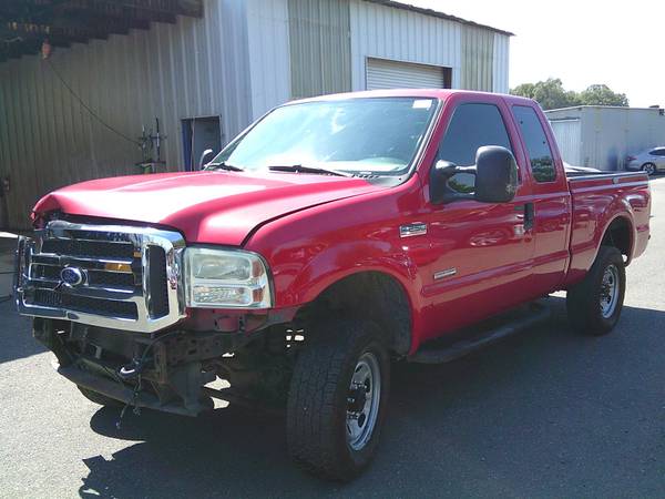 2005 Ford F250 Pickup Supercab 142" XL 4WD Stk# R26833 - $5,900 (ROSEVILLE)63619233952643121