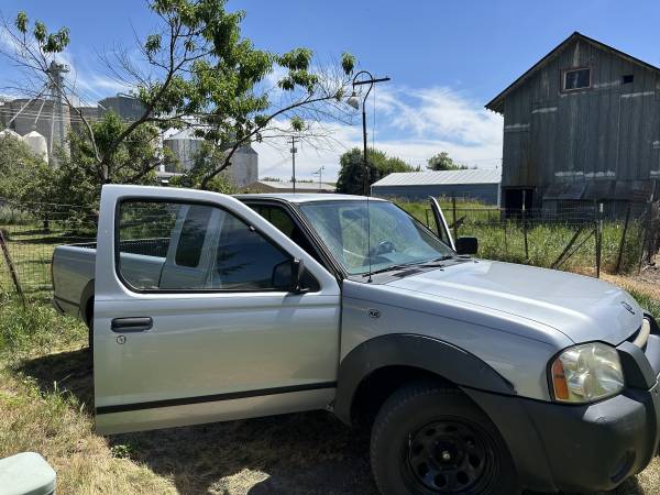 2002 Nissan Frontier 1