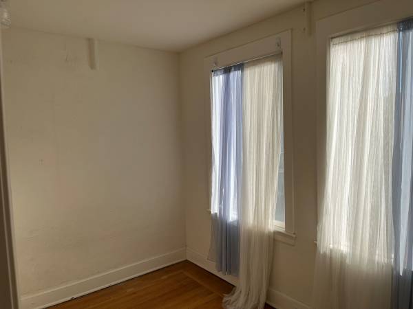 $1,300 / 2br - Charming & spacious 2Bd/bath.Corner of Shattuck & Dwight (berkeley)63847021611267122