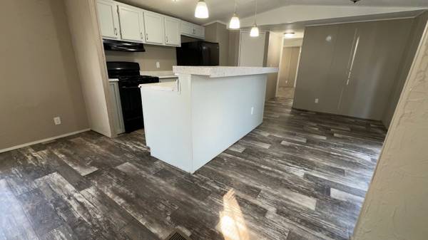 $41,499 / 3br - 1216ft2 - Two months FREE lot rent!64179401312131122
