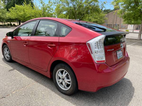 2010 TOYOTA PRIUS II CLEAN TITLE 🙏 LOW MILES HYBRID ✅ - $7,999 (SACRAMENTO)63623991476739124