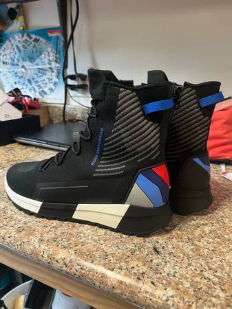Bmw brand new m power boots 1