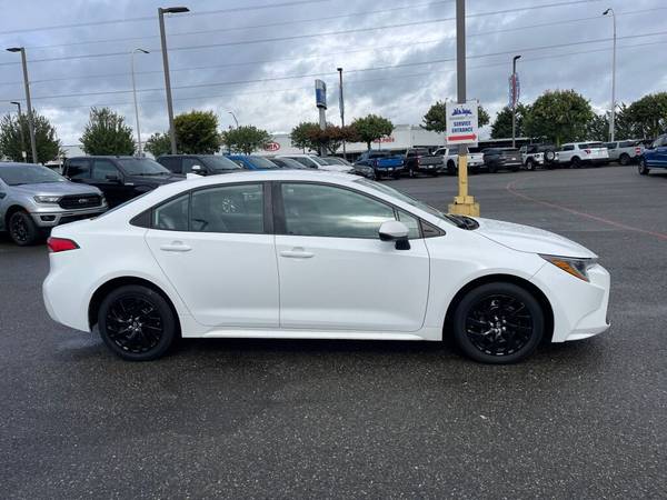 2020 Toyota Corolla LE - $15,568 (_Toyota_Corolla_)63622882430467123