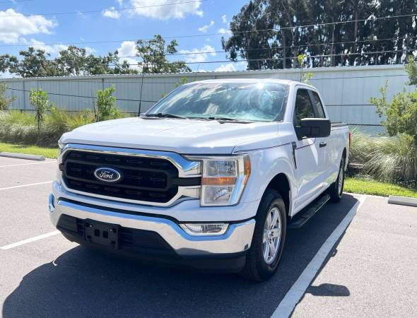 2022 Ford F-150 XLT Extended Cab 4D Pick-Up Truck 1
