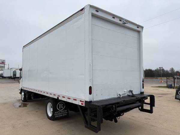 2019 Isuzu NQR 20' - Photo 3