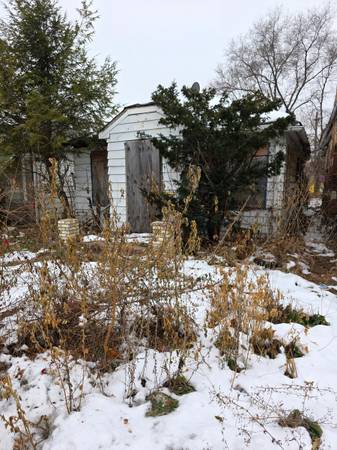 $15,000 FIXER-UPPER | 2 Bed / 1 Bath | Investor Special 1