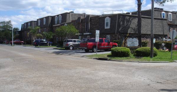$1,050 / 1br - 1BR Metairie Condo Apartment - All Utilities included in the rent (Metairie)63881895348225120