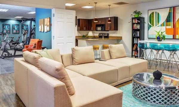 $1,454 / 1br - 651ft2 - Fabulous 1 BR living space, in-unit washer/dryer. Call us today! (Portland)63831753243393123
