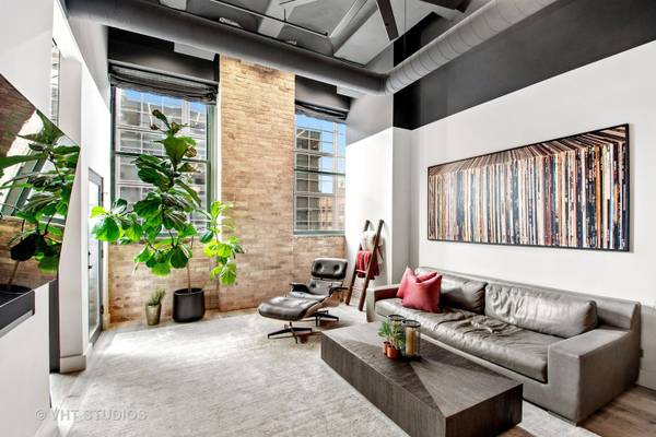 $2,600 / 2br - 1600ft2 - Extremely High End 2BR 2BA Condo! (University Village)63898603611267121