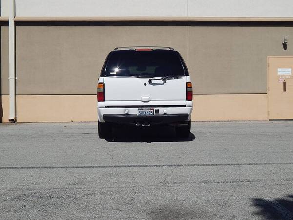 2004 GMC Yukon Denali AWD 4dr SUV - $8,900 (- Great Cars - Great Prices ! Call Today)63486924518401123