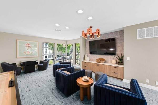 $3,111 / 2br - 1004ft2 - 2/bd, Fitness Center, in San Diego CA (3417 Lebon Dr, San Diego, CA)63865933503235121