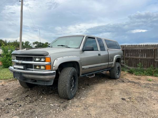 98 chevy z71 ! Off road genial para acampar - $3,500 (Firestone)63621874358145121