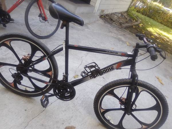 Mongoose speed mountain speed bike 1