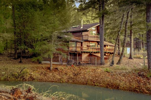 $990,000 / 3br - 2666ft2 - Dos Casas en más de 35 Acres 2 Licencias OLCC IVRE#2664 (Selma)64305205340930121