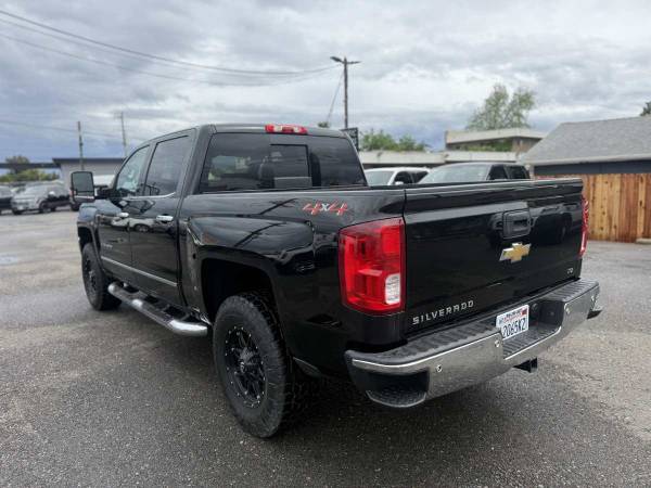 2018 Chevrolet Silverado 1500 LTZ - Photo 2