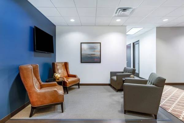 $1,294 Loft de Oficina Creativo – ¡Hazlo Tuyo! (Murfreesboro, TN)63680356252291122