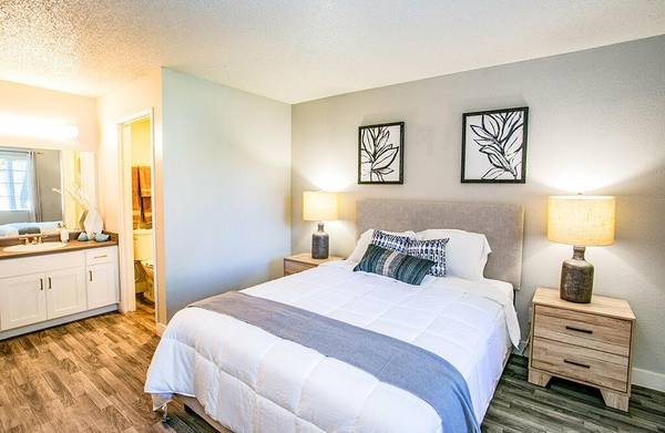 $1,435 / 2br - 1027ft2 - Separate dining area, 24-hour package lockers, Playground63907025845762124