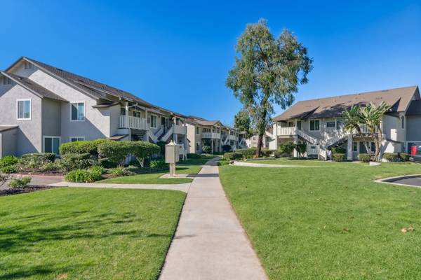 $2,686 / 2br - 900ft2 - Poway CA, Contratos a corto plazo disponibles, 2/hab (13656 Hilleary Pl, Poway, CA)63657123717379120