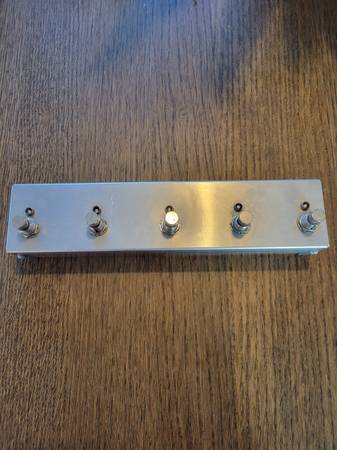 Buzz Electronics Bypass Looper Pedal - 5 loops 1