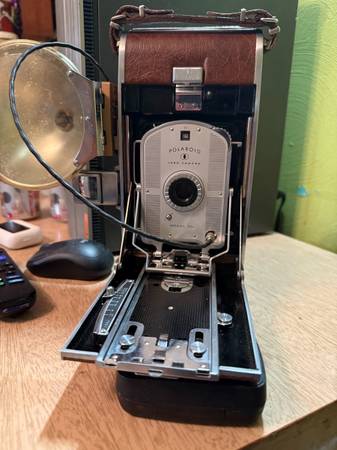 1959 polaroid camera 1