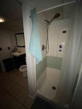 $1,700 / 3br - 750ft2 - Unit is clean, spacious, has a great backyard (Framingham)64213540125315121